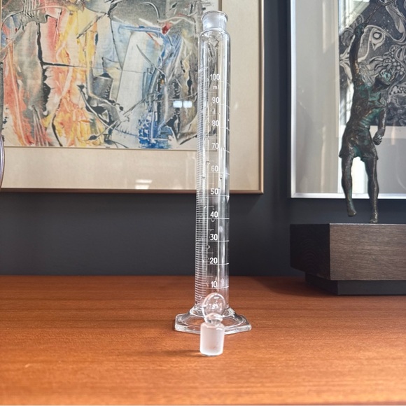 COPY - Pyrex 100 ml Graduated Mixing Cylinder with 16 Glass Pennyhead Stopper - Picture 3 of 8